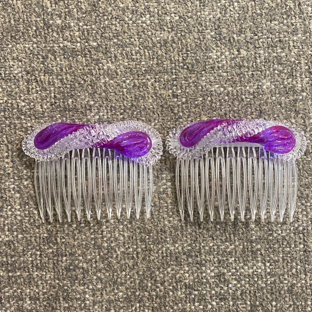 Pair Vintage Clear & Purple Hair Combs